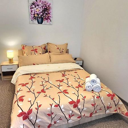 Aparthotel Sibiu Cedonia Екстер'єр фото
